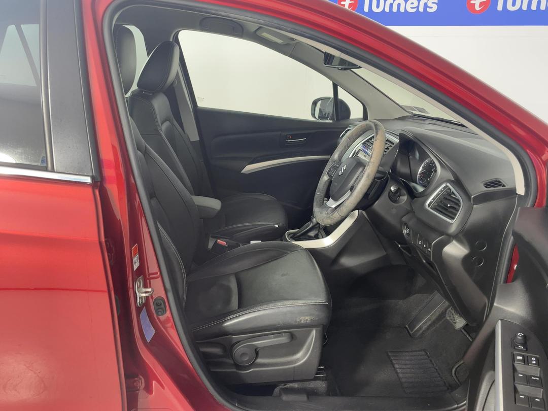 Photo '16' of Suzuki SX4 S-Cross