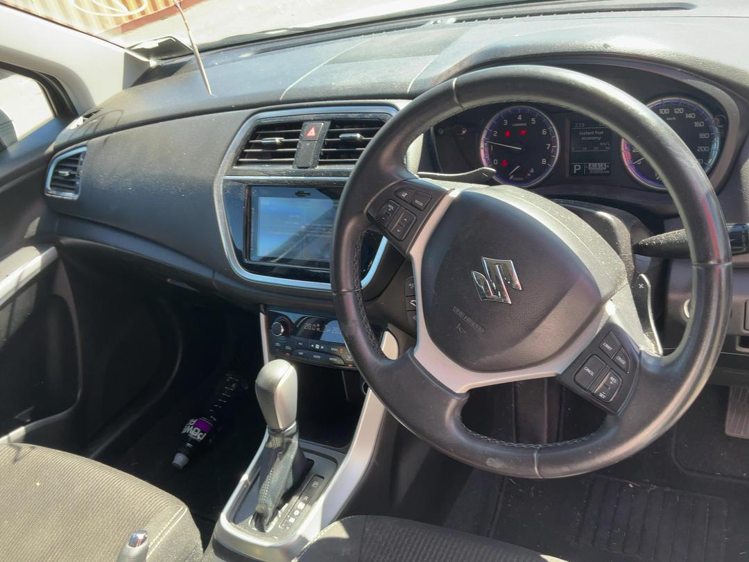 Photo '13' of Suzuki SX4 S-Cross LTD Photo '13' of Suzuki SX4 S-Cross LTD
