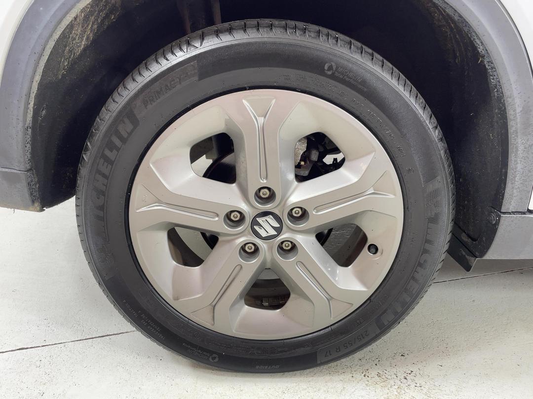 Photo '12' of Suzuki Vitara