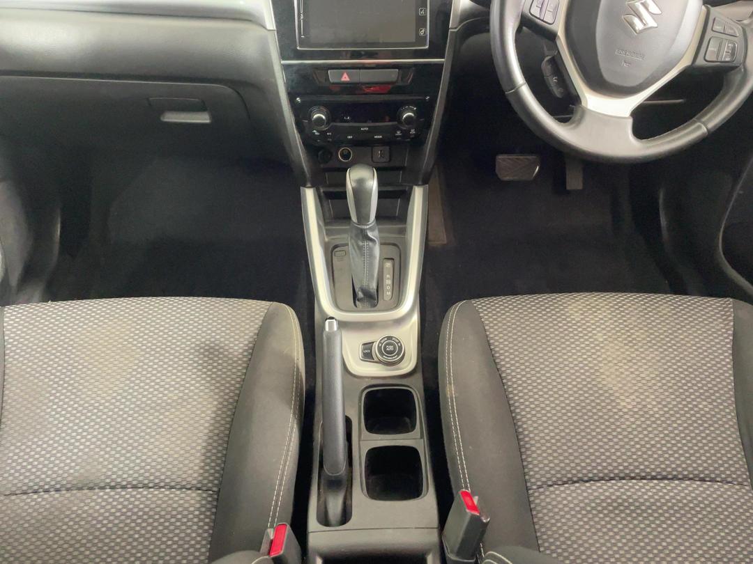 Photo '18' of Suzuki Vitara