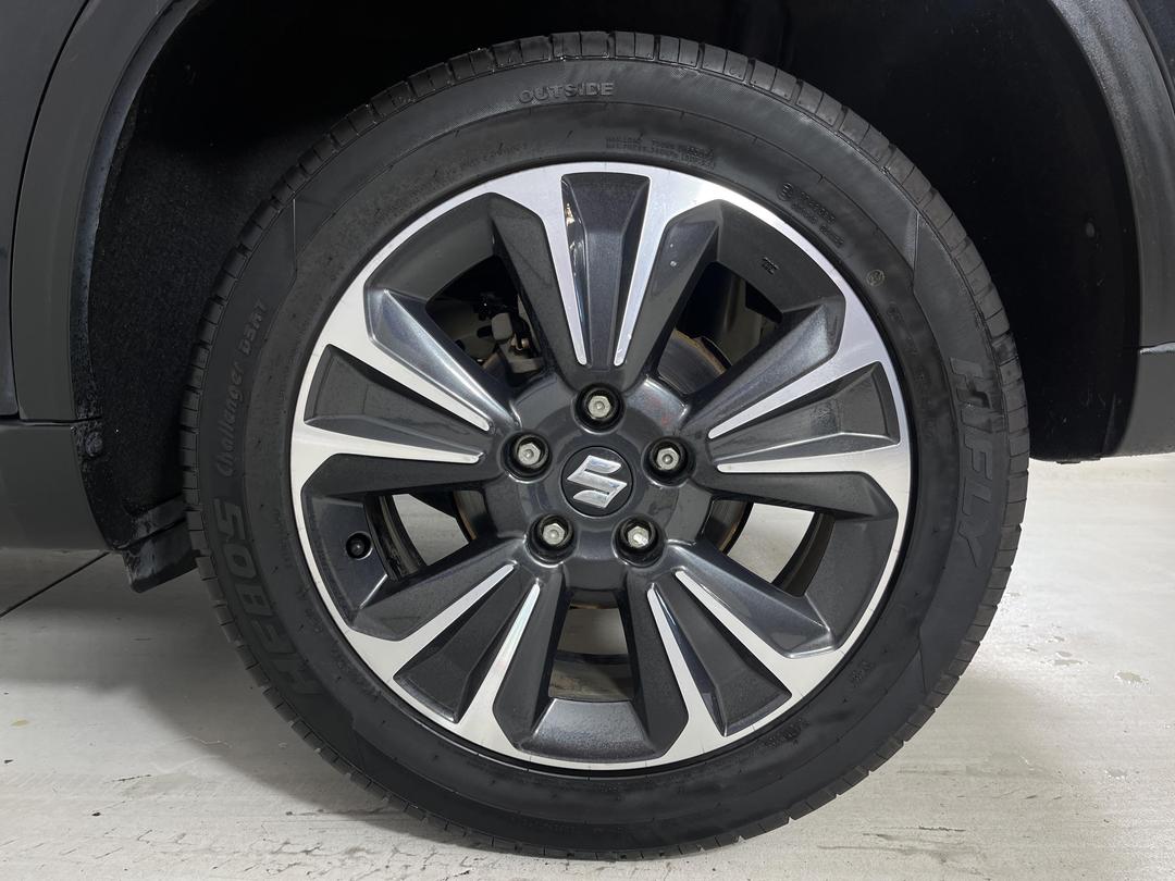 Photo '11' of Suzuki Vitara