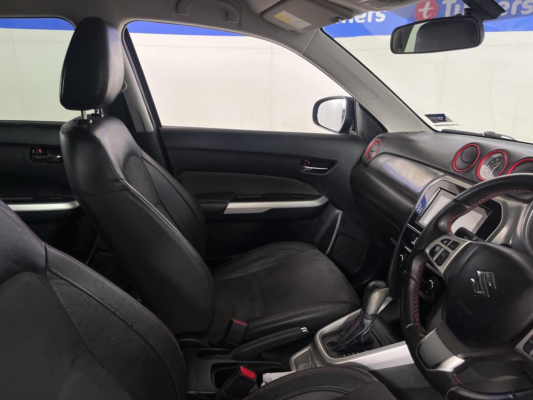 Photo '16' of Suzuki Vitara