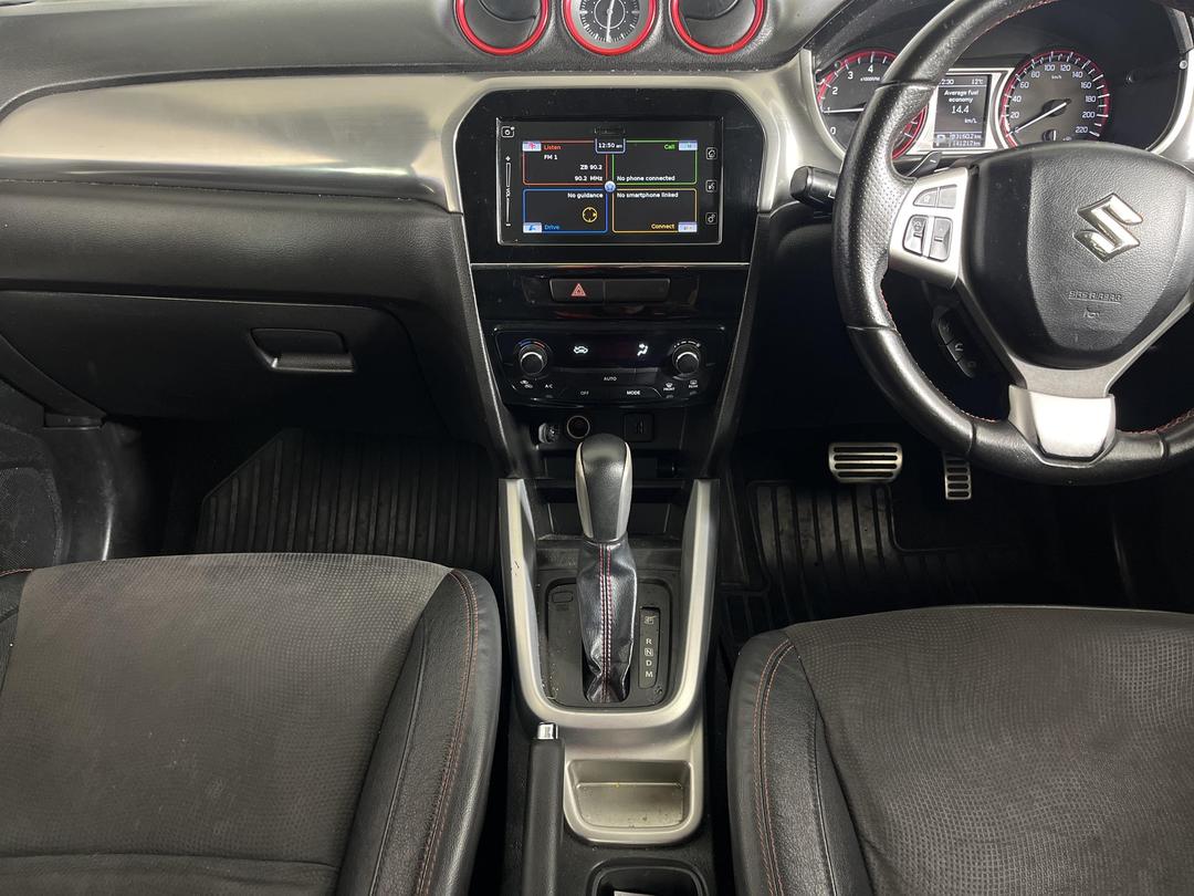 Photo '23' of Suzuki Vitara