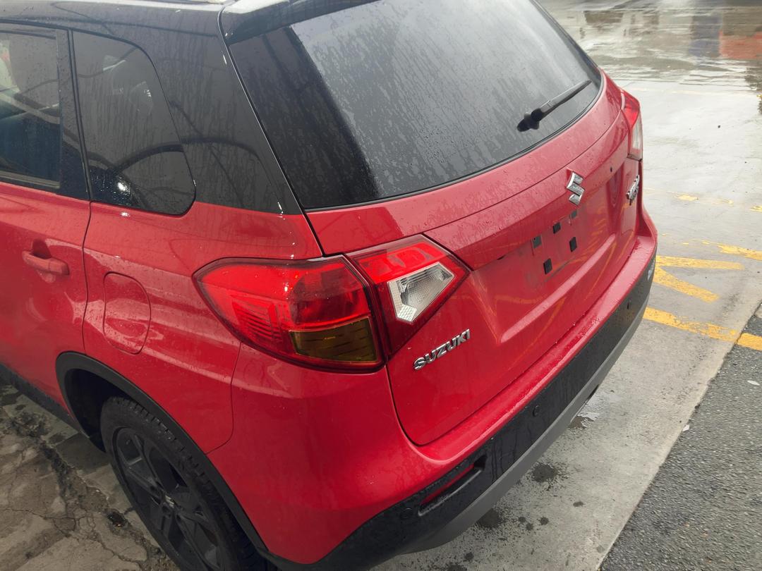 Photo '13' of Suzuki Vitara Turbo