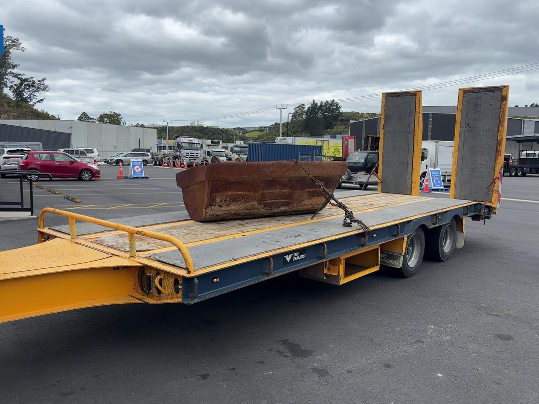 Photo '9' of TMC SG 3906 Transporter Trailer
