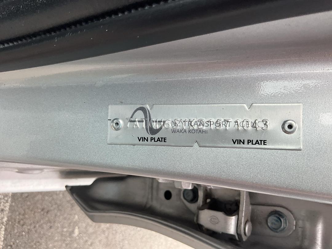 Photo '13' of Toyota Aqua