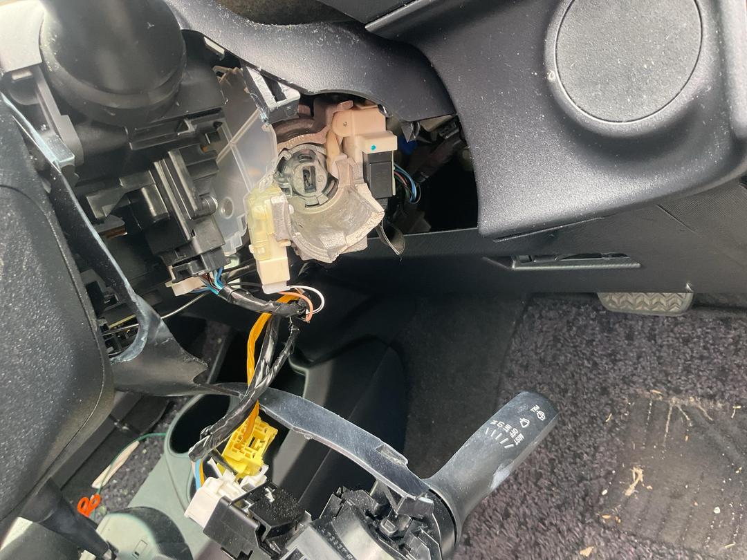 Photo '14' of Toyota Aqua