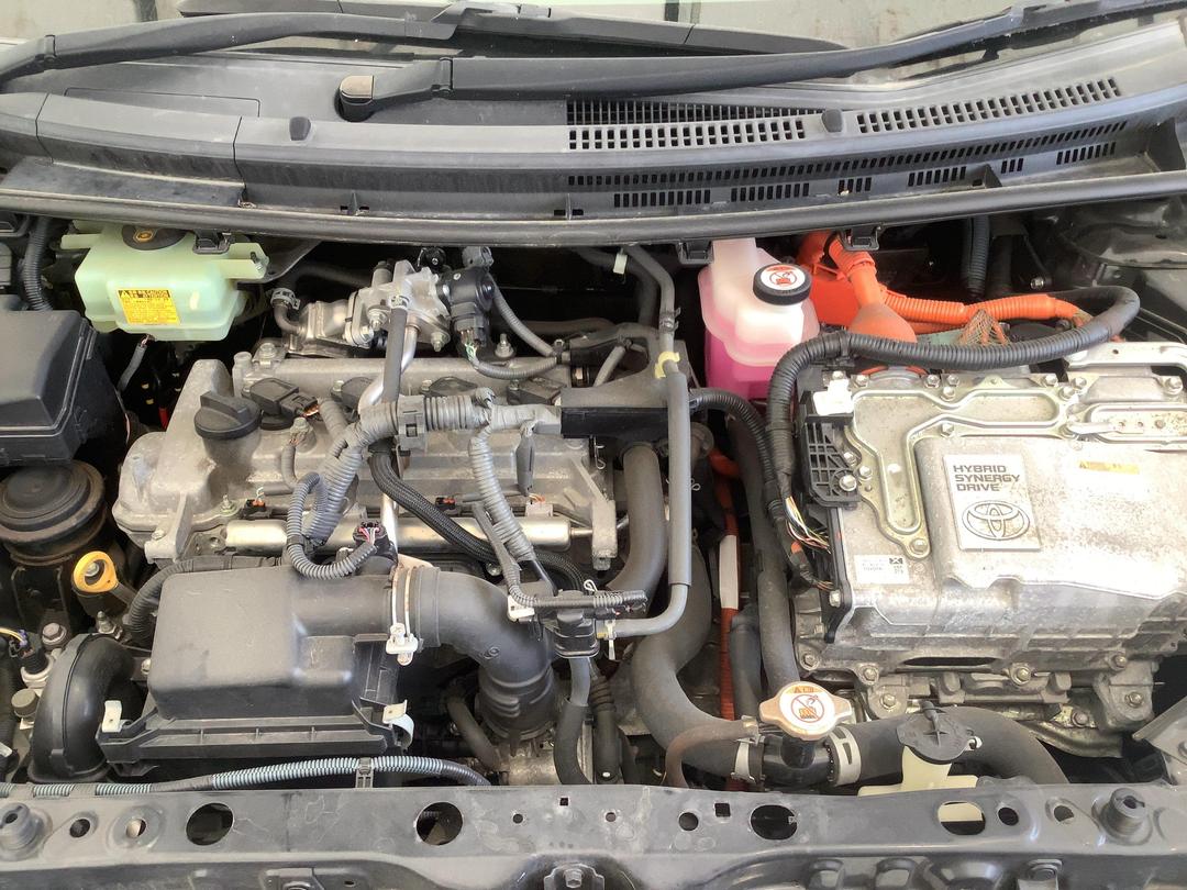 Photo '10' of Toyota Aqua