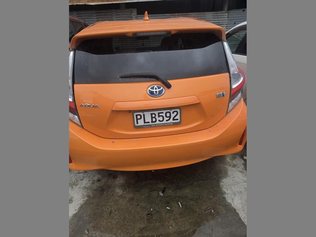 Photo '5' of Toyota Aqua Hybrid