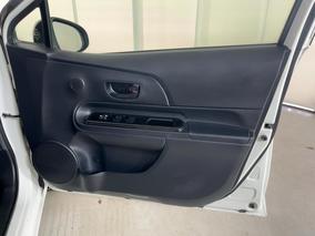 Photo '15' of Toyota Aqua