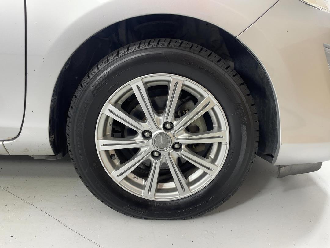 Photo '9' of Toyota Aqua