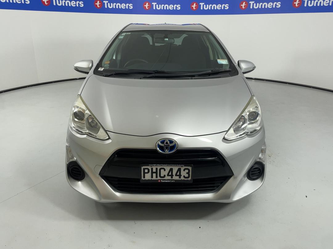 Photo '2' of Toyota Aqua