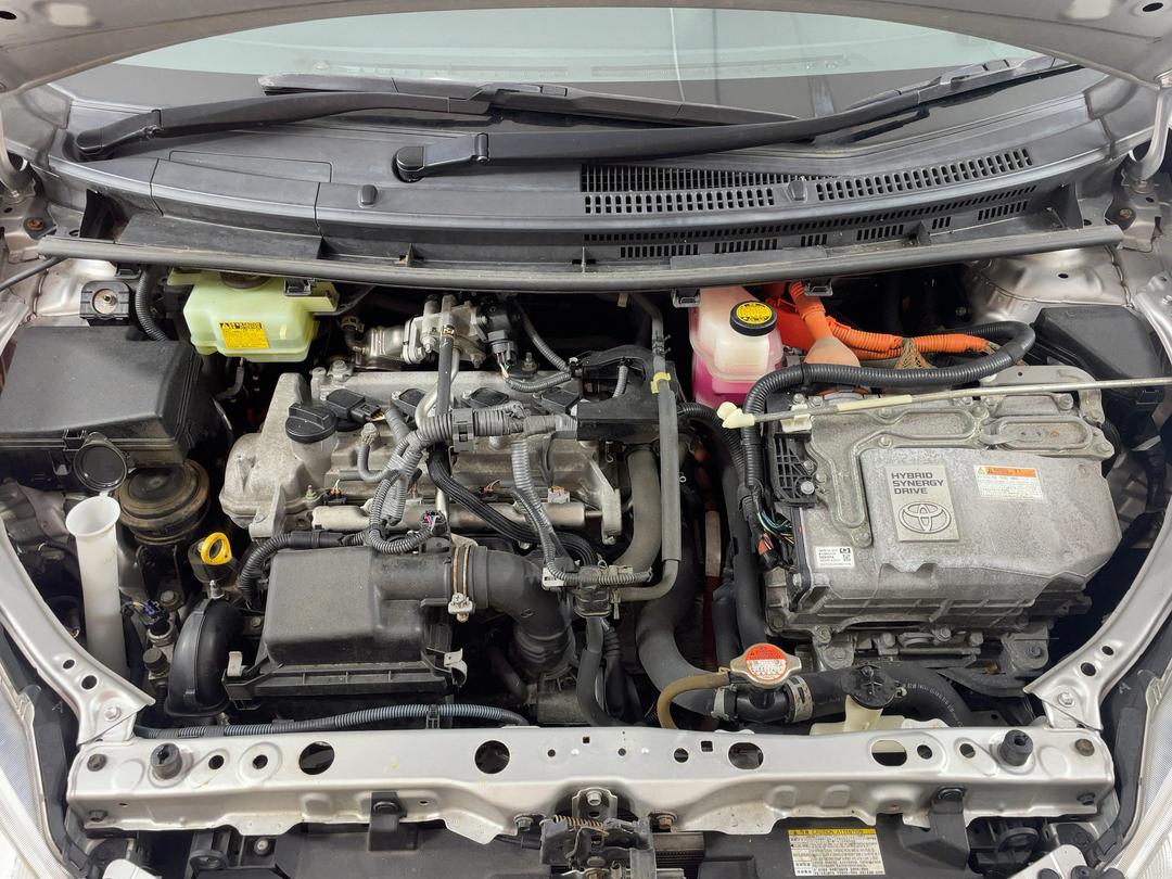 Photo '13' of Toyota Aqua