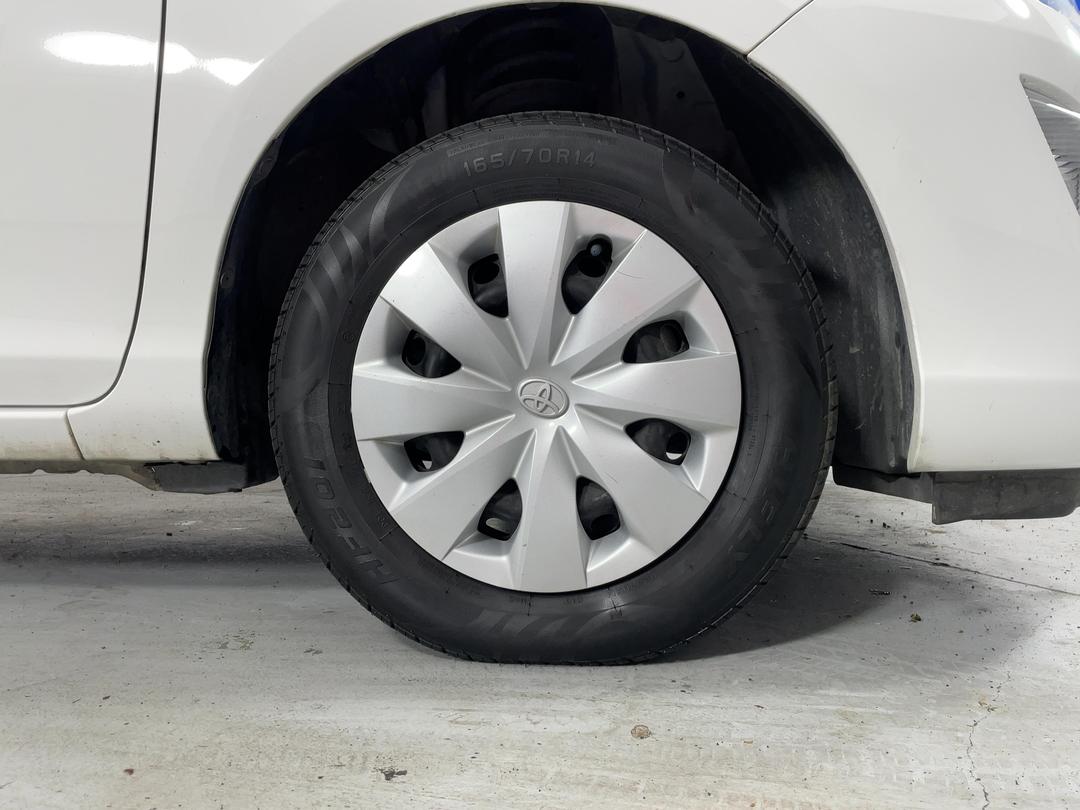 Photo '9' of Toyota Aqua