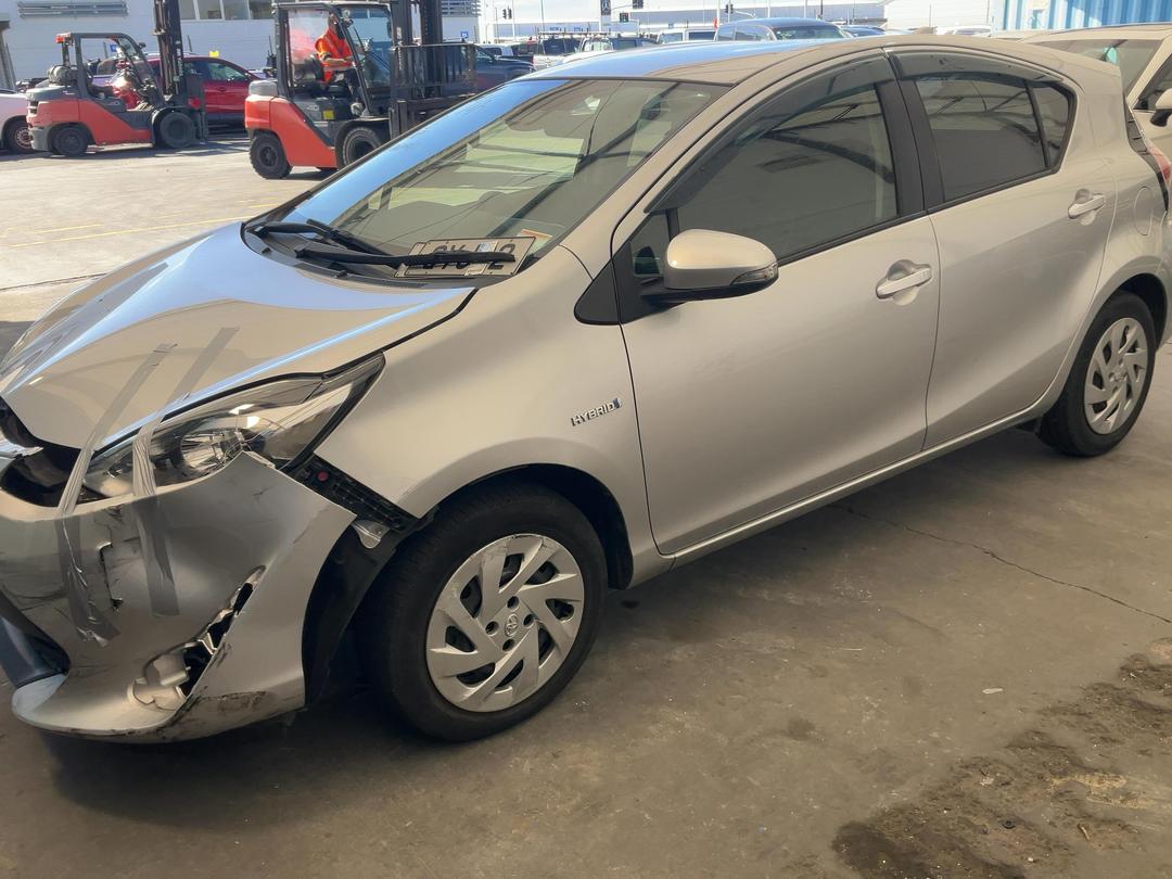 Photo '3' of Toyota Aqua