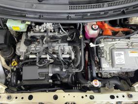 Photo '13' of Toyota Aqua