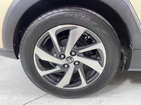 Photo '12' of Toyota Aqua