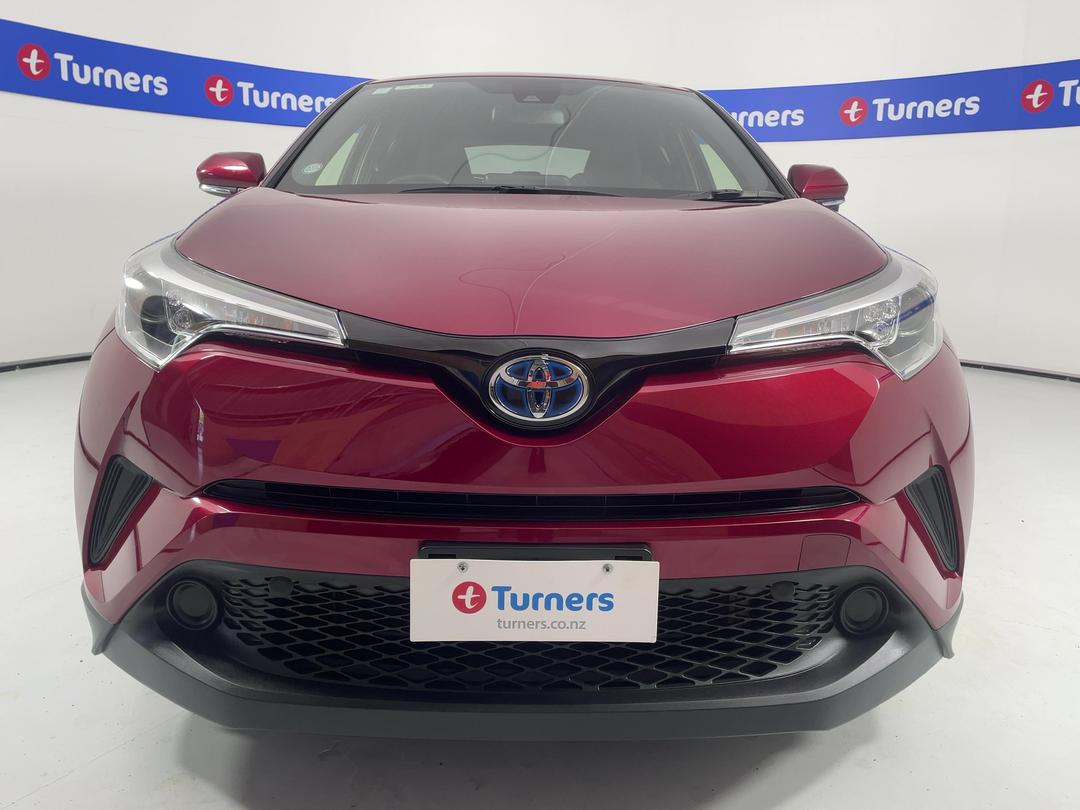 Photo '2' of Toyota C-HR