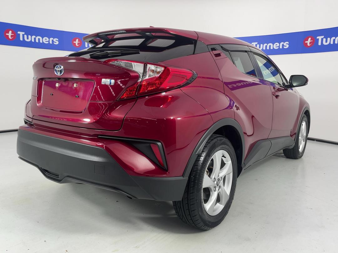 Photo '7' of Toyota C-HR