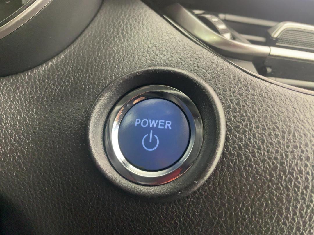 Photo '23' of Toyota C-HR