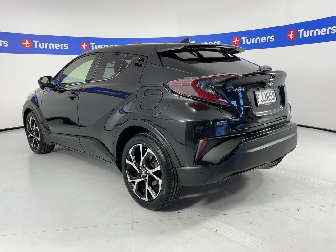 Photo '5' of Toyota C-HR