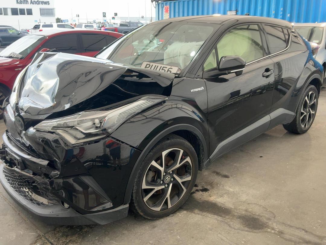 Photo '3' of Toyota C-HR Photo '3' of Toyota C-HR