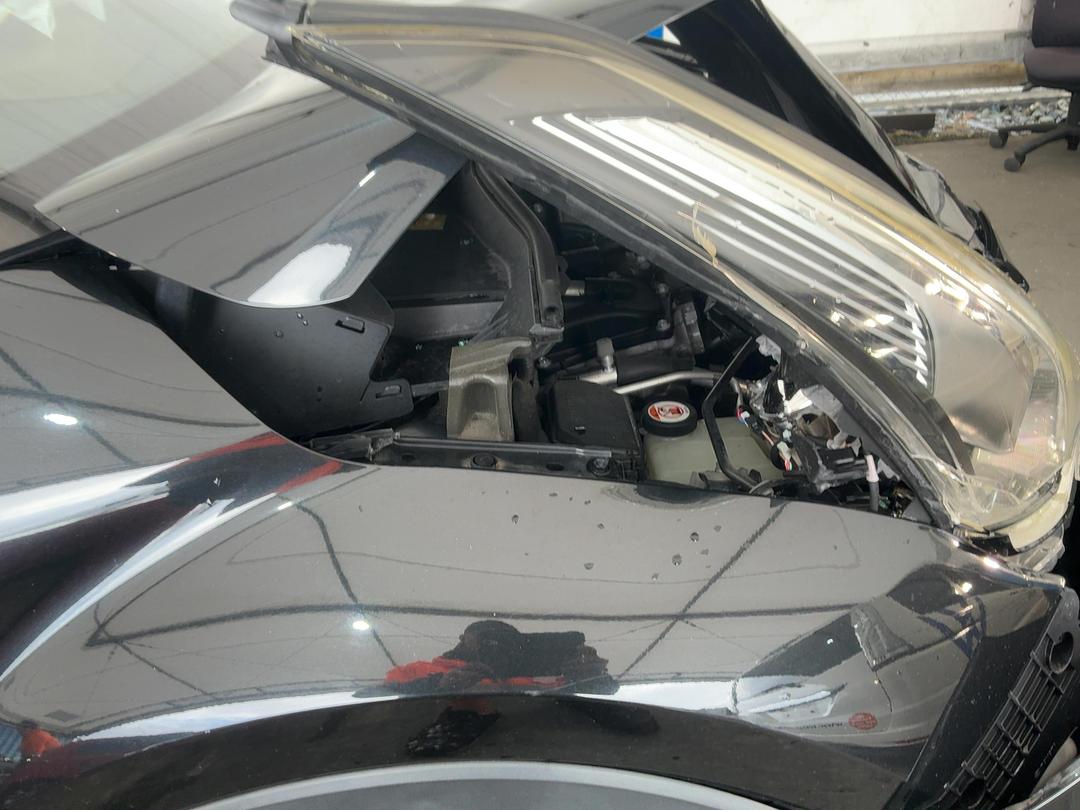 Photo '14' of Toyota C-HR Photo '14' of Toyota C-HR