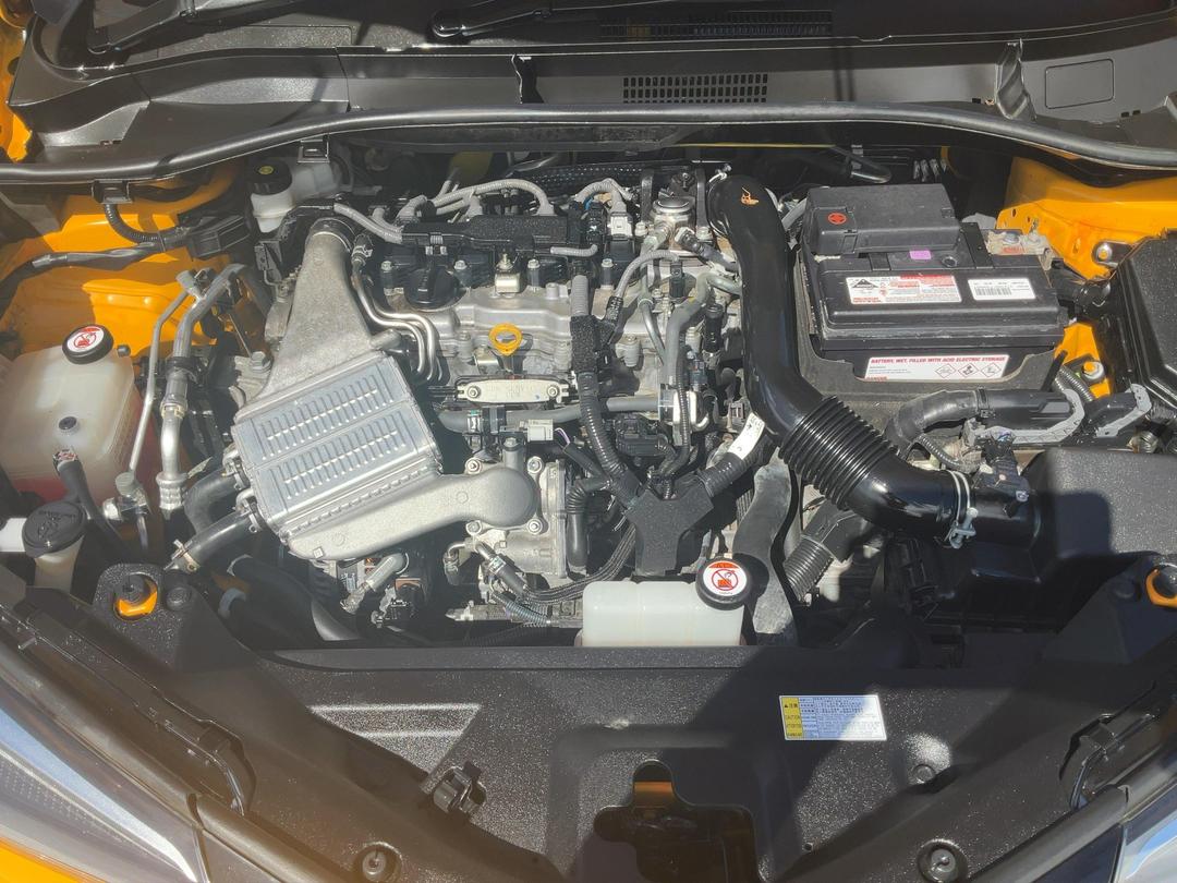 Photo '13' of Toyota C-HR