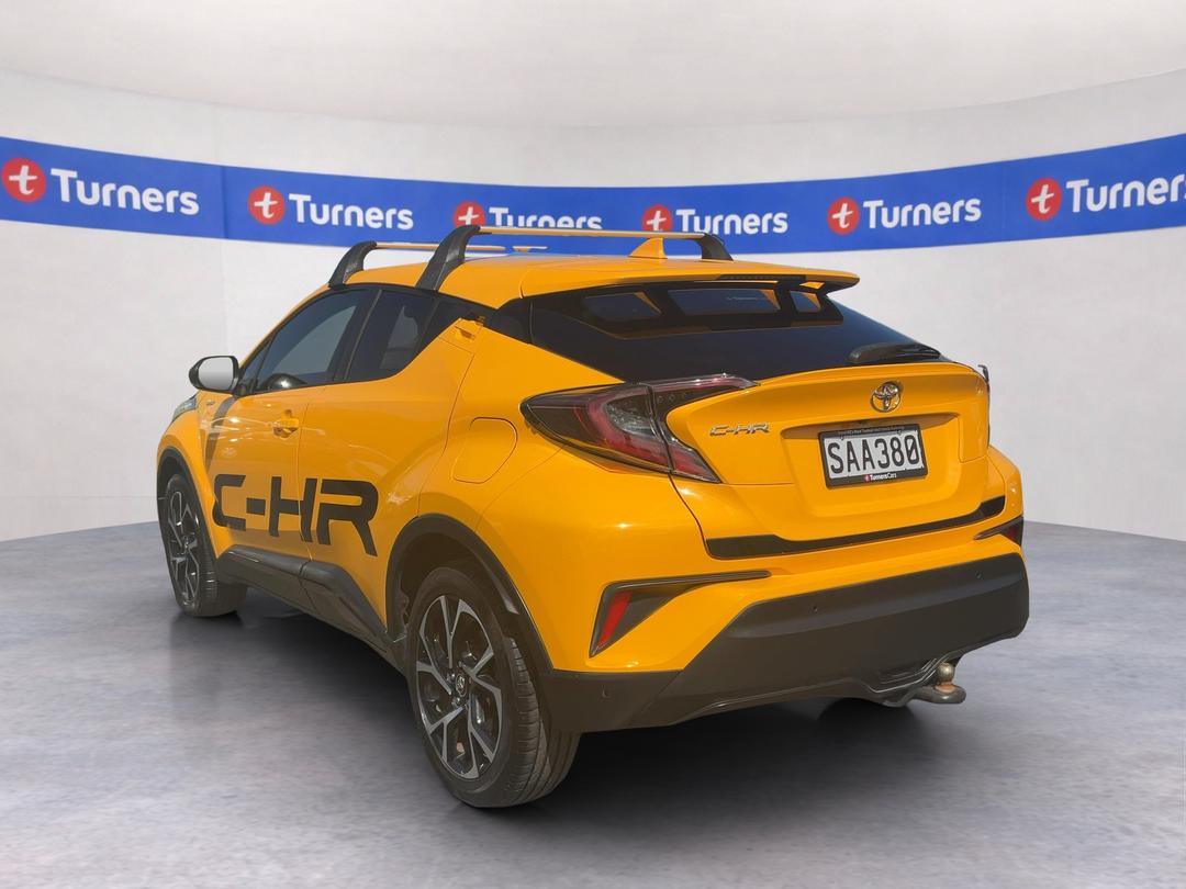 Photo '5' of Toyota C-HR