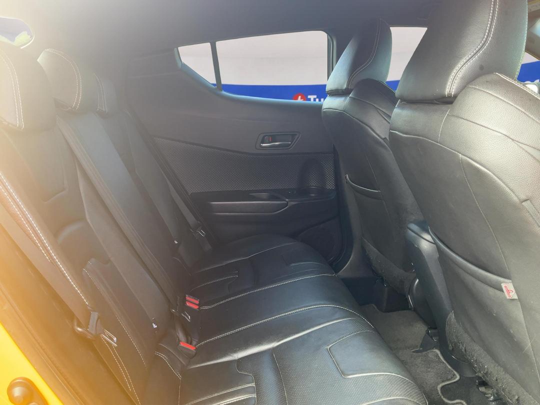 Photo '20' of Toyota C-HR