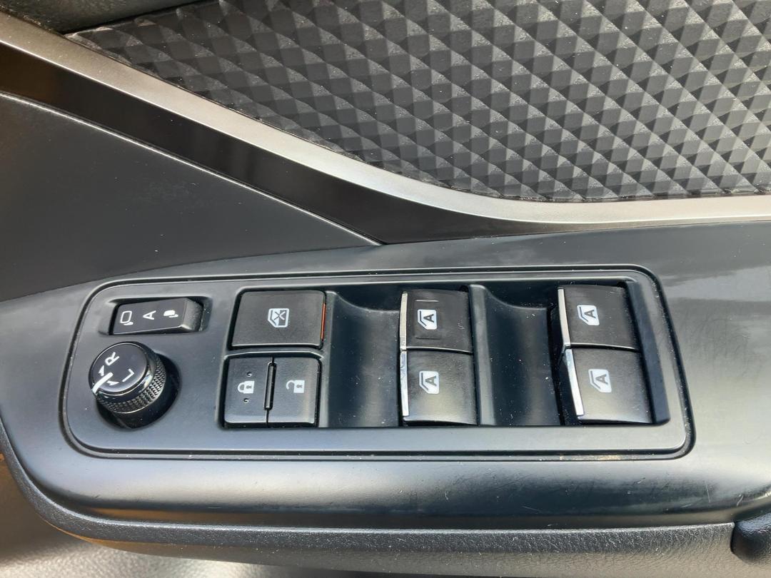 Photo '25' of Toyota C-HR