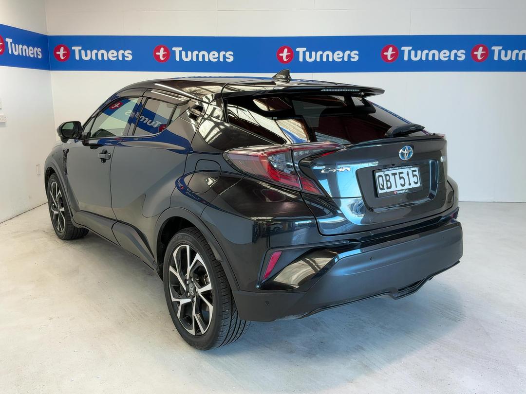 Photo '5' of Toyota C-HR
