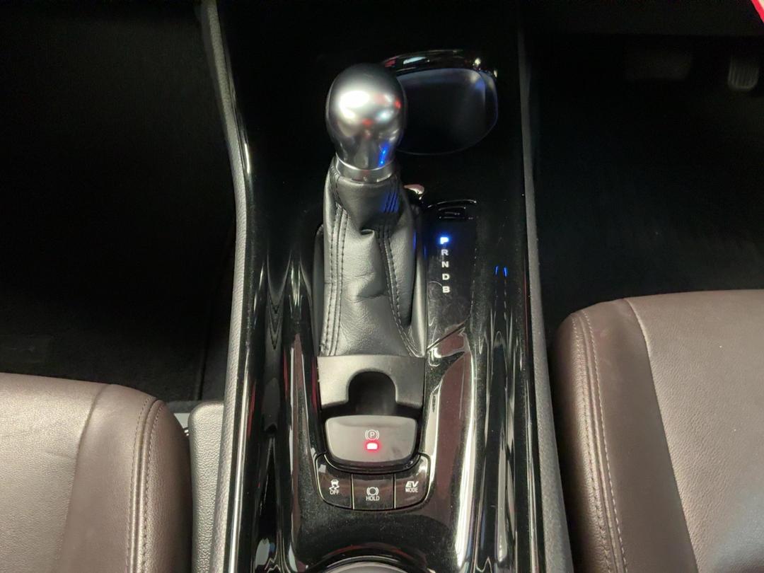 Photo '23' of Toyota C-HR