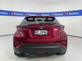 Photo '6' of Toyota C-HR