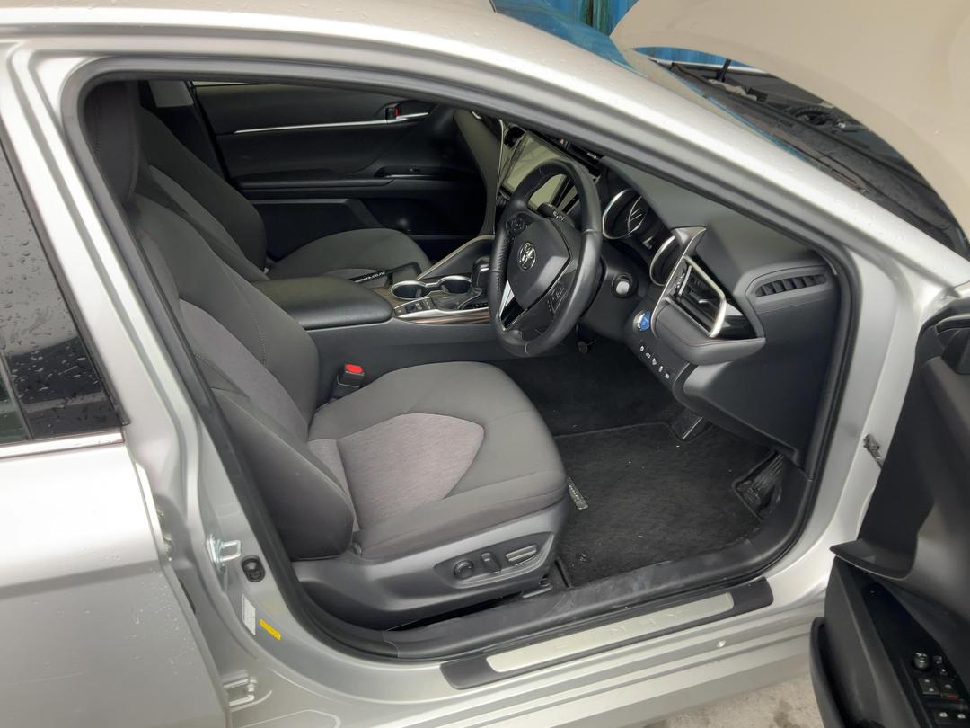 Photo '20' of Toyota Camry