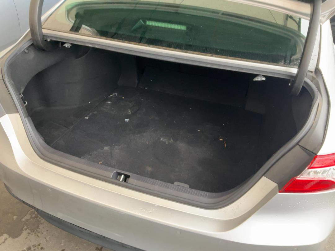 Photo '23' of Toyota Camry