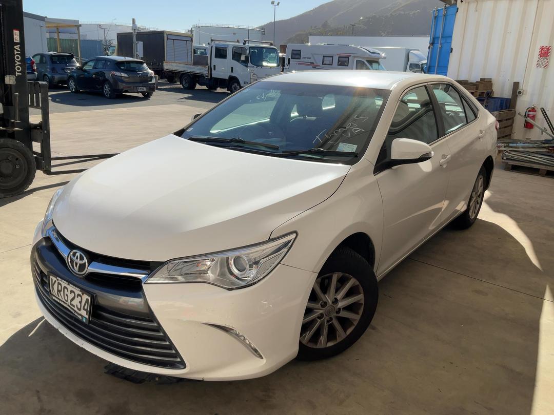 Photo '3' of Toyota Camry GL