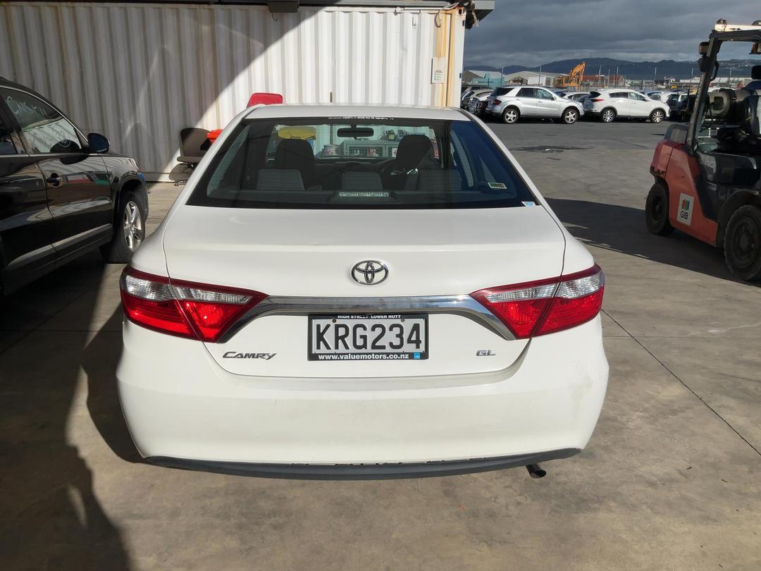 Photo '5' of Toyota Camry GL