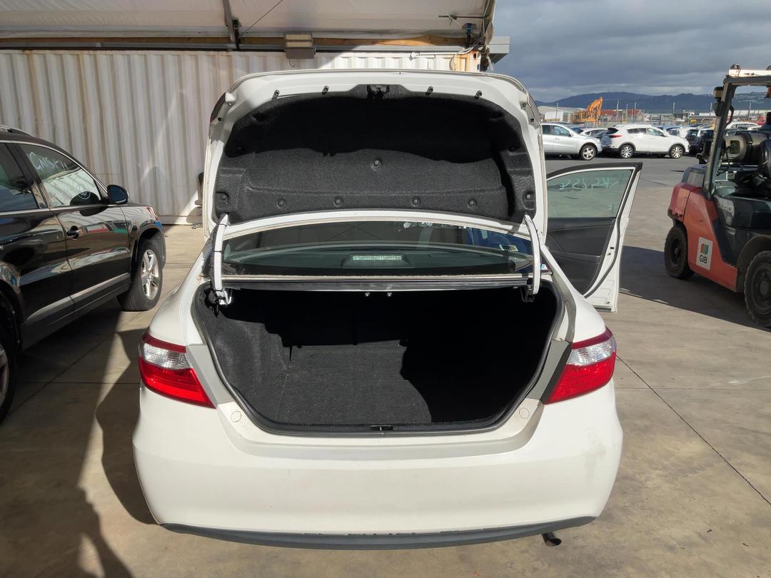 Photo '9' of Toyota Camry GL