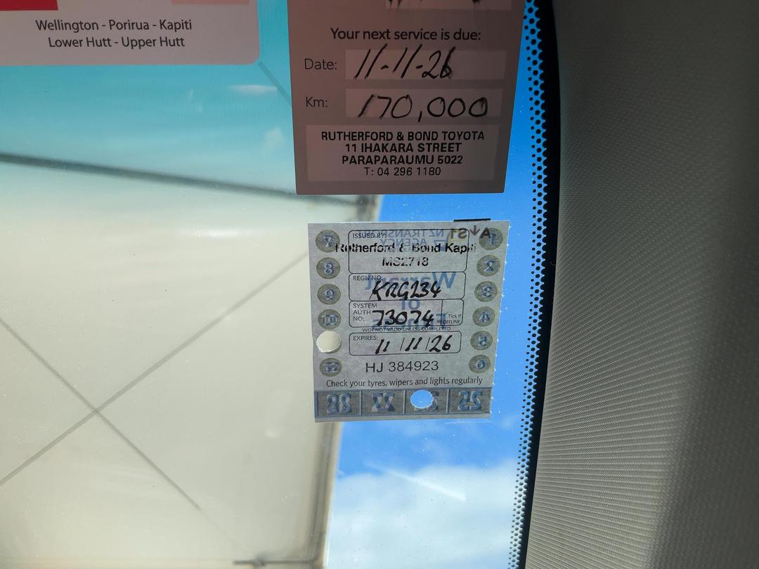 Photo '11' of Toyota Camry GL