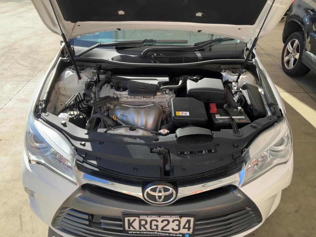 Photo '15' of Toyota Camry GL