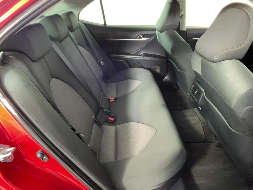 Photo '20' of Toyota Camry
