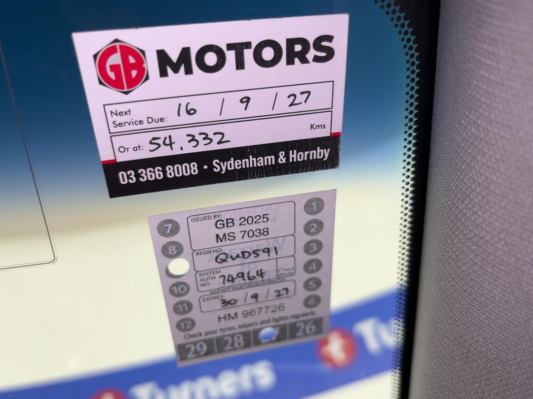 Photo '23' of Toyota Camry