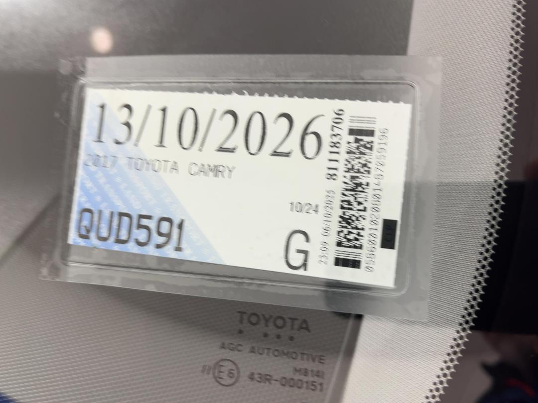 Photo '24' of Toyota Camry