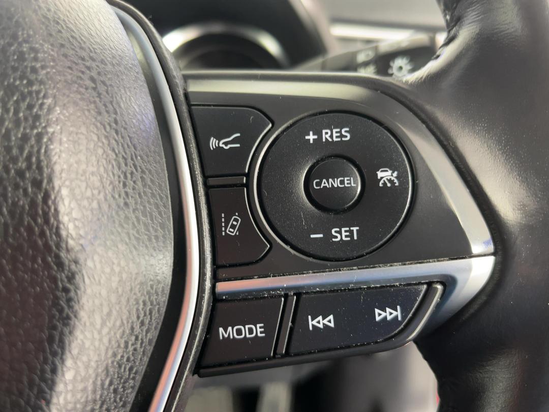 Photo '26' of Toyota Camry