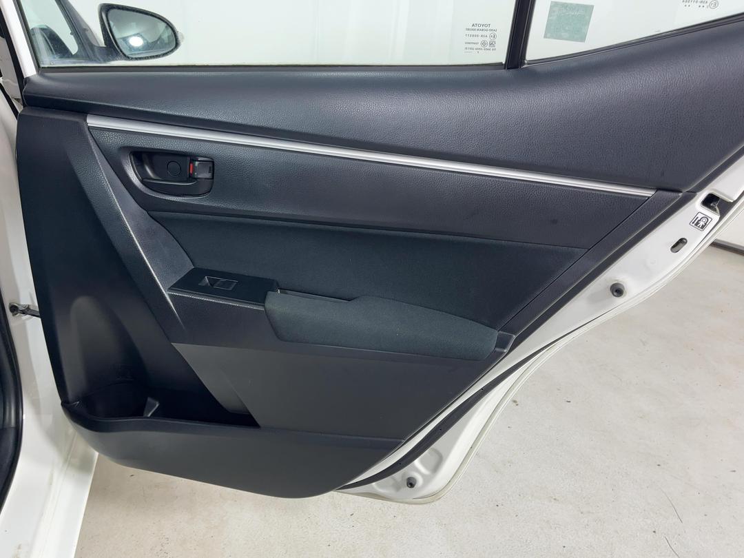 Photo '19' of Toyota Corolla