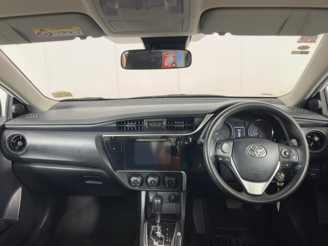 Photo '17' of Toyota Corolla
