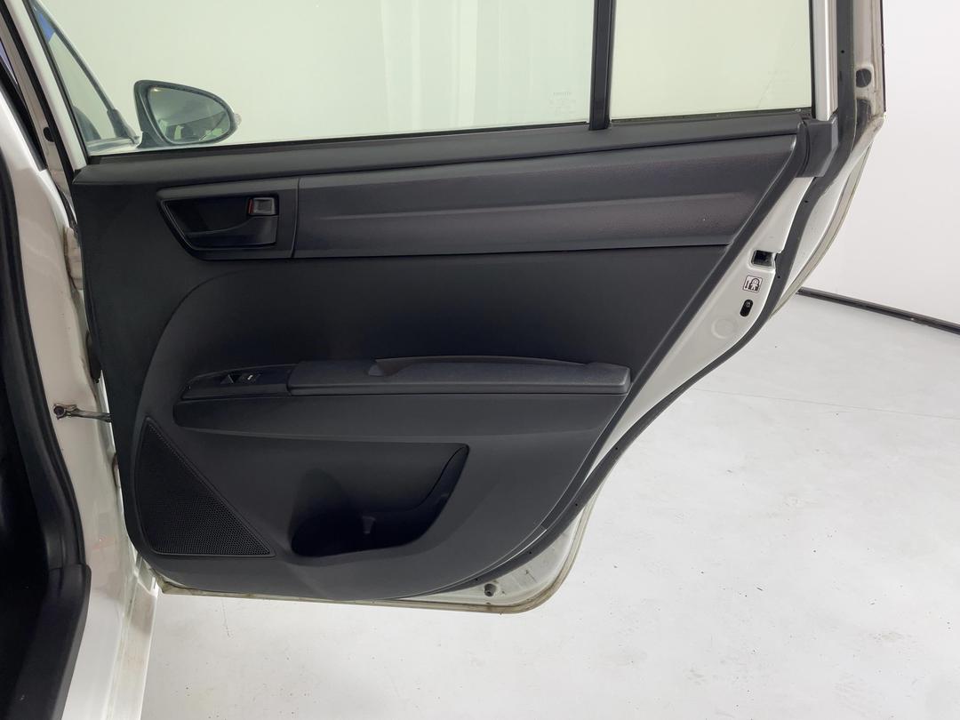 Photo '19' of Toyota Corolla