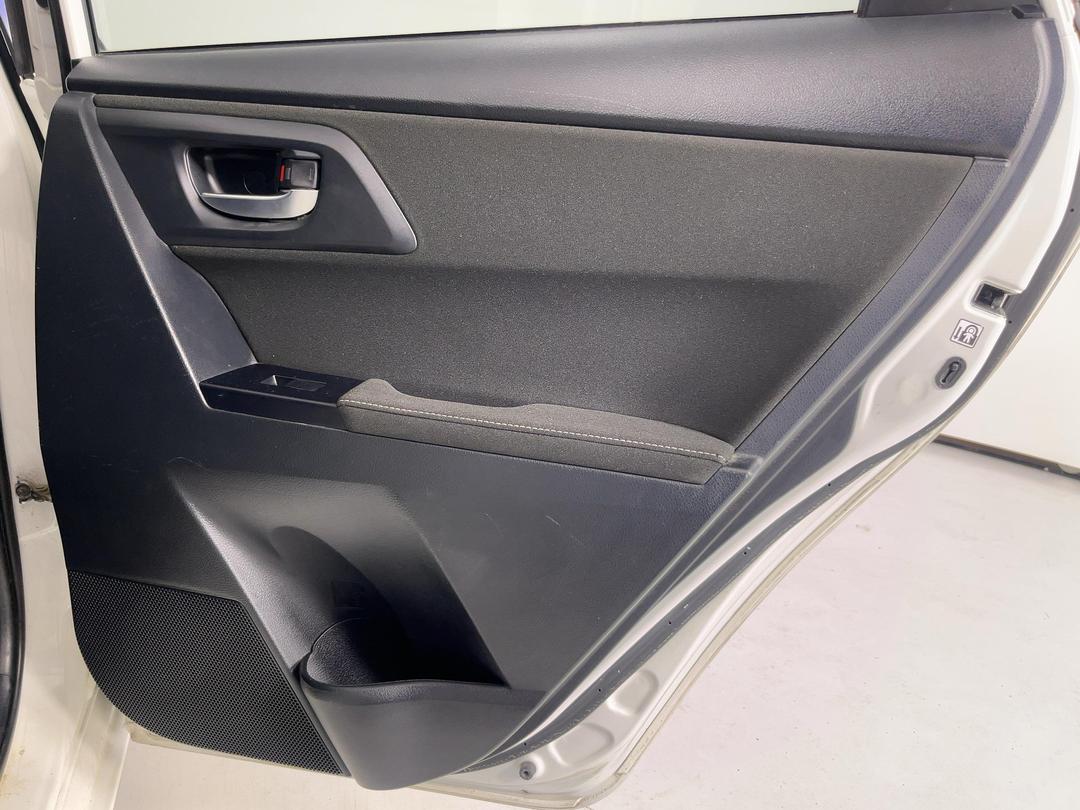 Photo '19' of Toyota Corolla