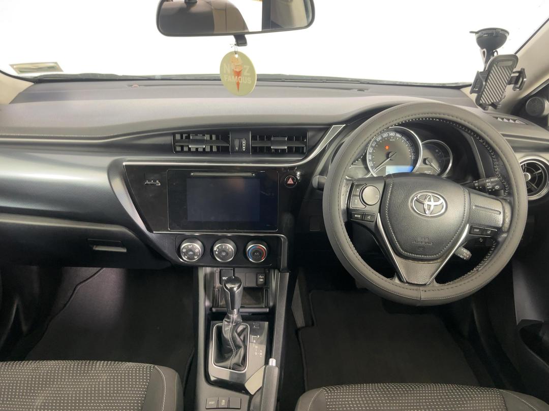 Photo '17' of Toyota Corolla